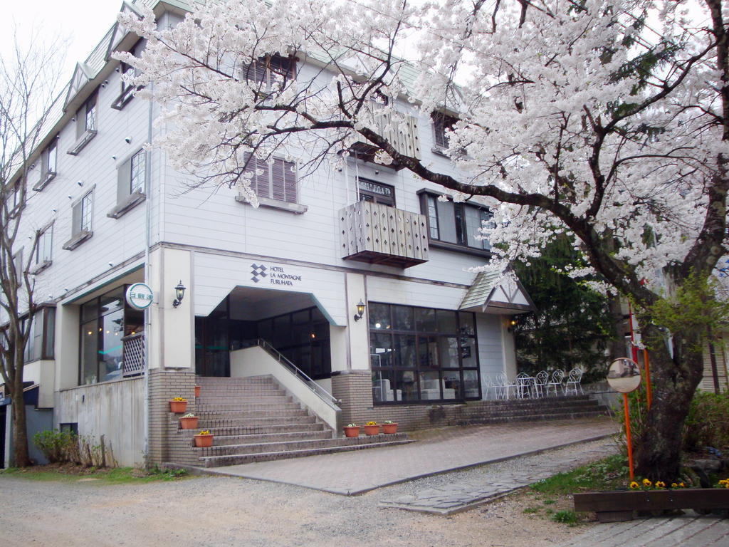 Hotel La Montagne Furuhata Hakuba Buitenkant foto